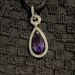 Show stopper teardrop pendant!